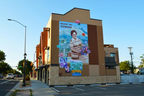 "Casa Lou" mural omn 9th and Main Street