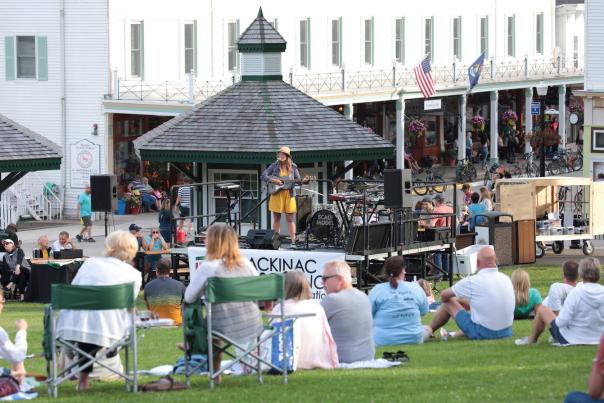 Where to find live music on Mackinac Island