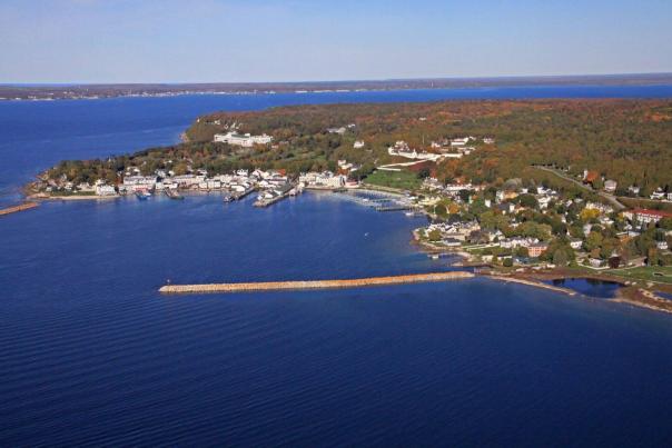 Fall in Love with Mackinac Fall Specials