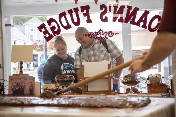 How to get free fudge on Mackinac Island
