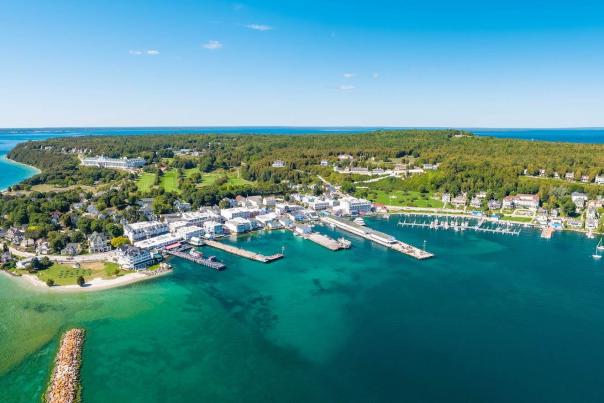 Conde Nast Awards Mackinac Island as Top Us Island
