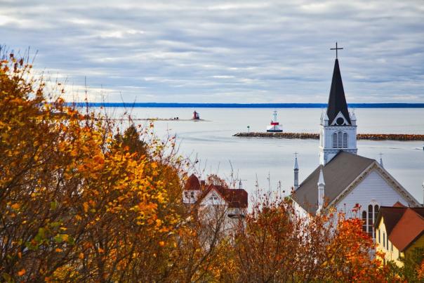 6 awesome ways to take a fall color tour on Mackinac Island