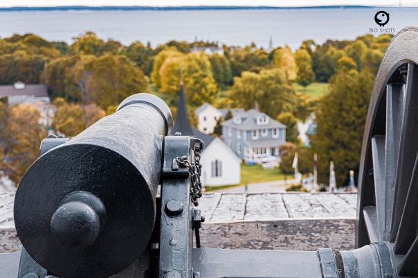 How many days should I plan to visit Mackinac Island?