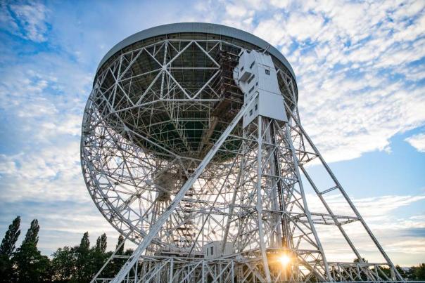 Science learning at home with Jodrell Bank