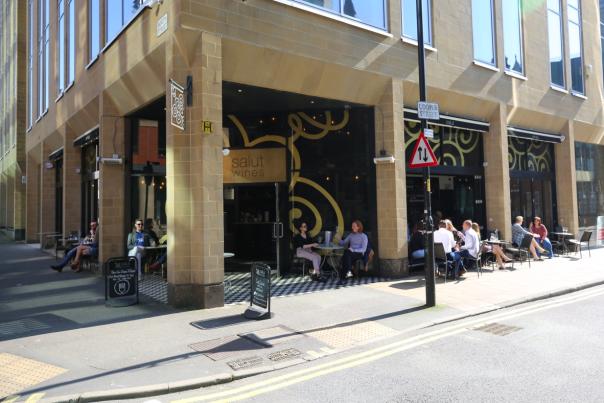 Salut announces plans for 12th April reopening and wine flights