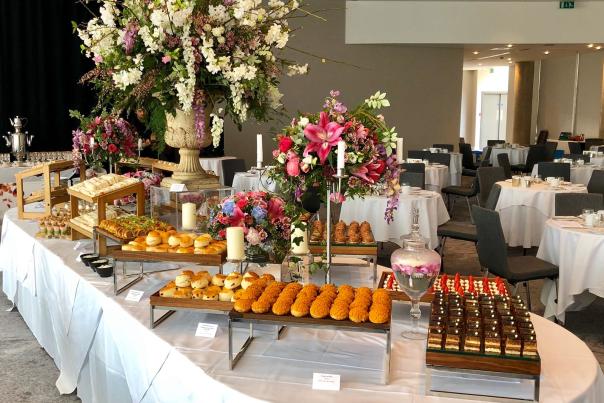 Manchester five-star hotel hosts limitless afternoon tea for Mother's Day!