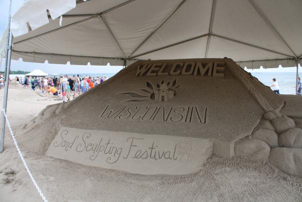 Wisconsin Sand Sculpting Festival 2023 Welcome Sculpture