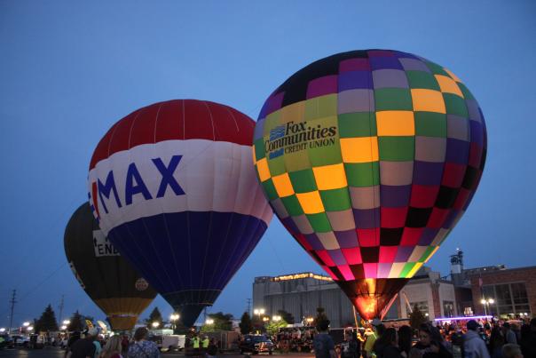 hot air balloons in manitowoc