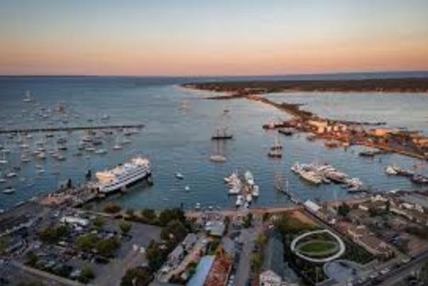 24 Hours in Vineyard Haven: A Perfect Day in This Charming Martha’s Vineyard Town