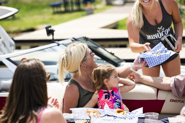 moms on boat