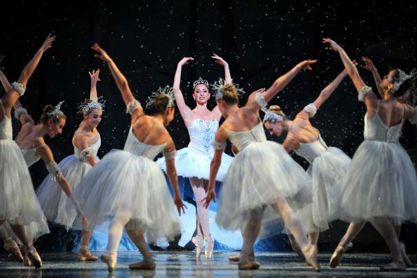 mobile-ballet-nutcracker-2