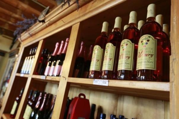 Magnetic-Hill-Winery_wines
