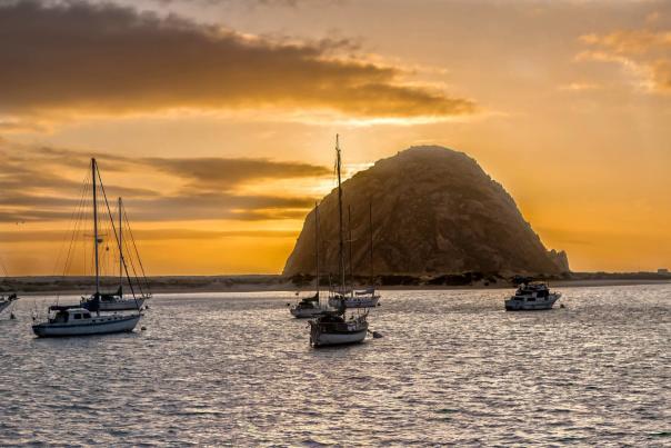 boatsunset-692522572-optimized