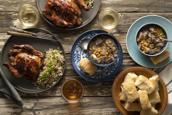 Table of Thanksgiving day food