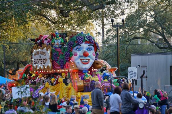 Krewe of Bacchus float rolls down St. Charles Avenue