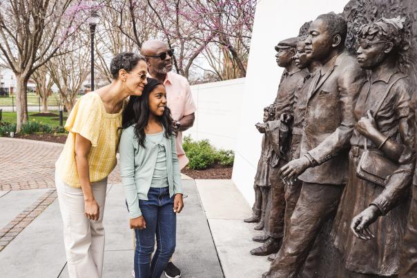 MLK Freedom March Statue