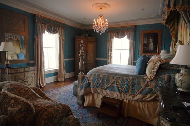 Video Thumbnail - youtube - The Chanler at Cliff Walk