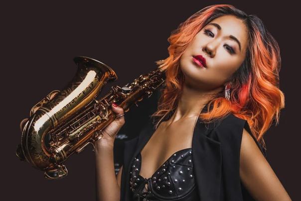 Saxophonist Grace Kelly