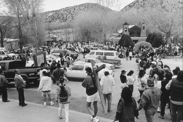 Pilgrims arrive at the Santuario in 1996.