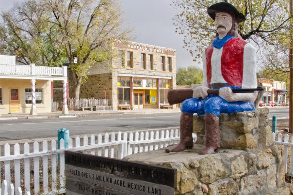 Lucien B. Maxwell, once a vast landowner in New Mexico and Colorado, is immortalized by a statue in Cimarrón Park.