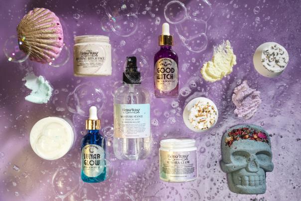 Hotsy Totsy Haus features bath bombs, body butters, facial masks, and more.