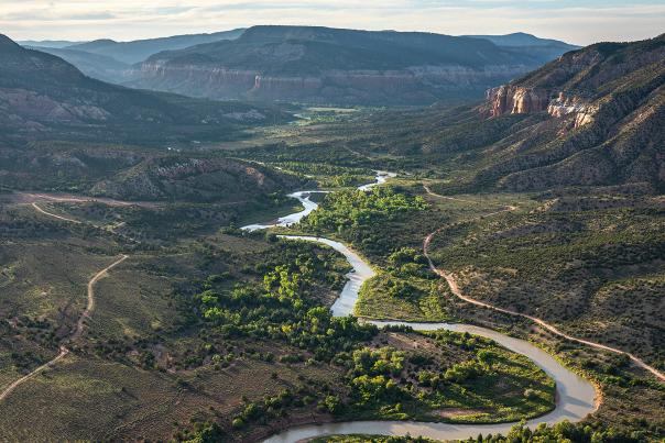 Río Chama winds its way through the lush valley near Abiquiú.