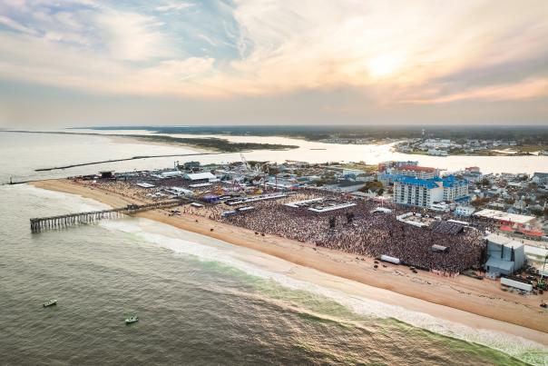 Aerial by Ismael Quintanilla for Country Calling