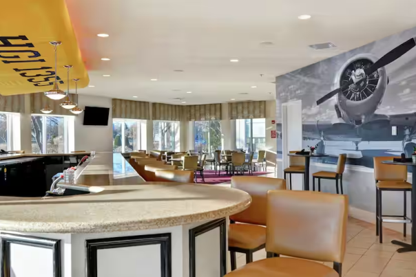 Hilton Garden Inn Bar