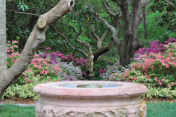 elizabethan gardens manteo statue