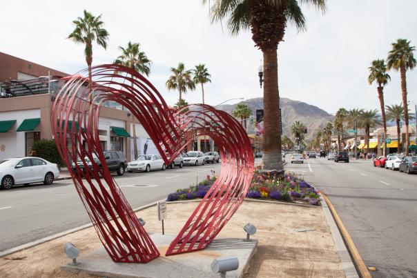 el paseo palm desert heart sculpture