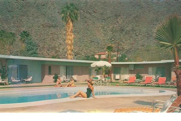 Vintage postcard, Desert Hills Apartment Hotel, Arenas Road, 1956