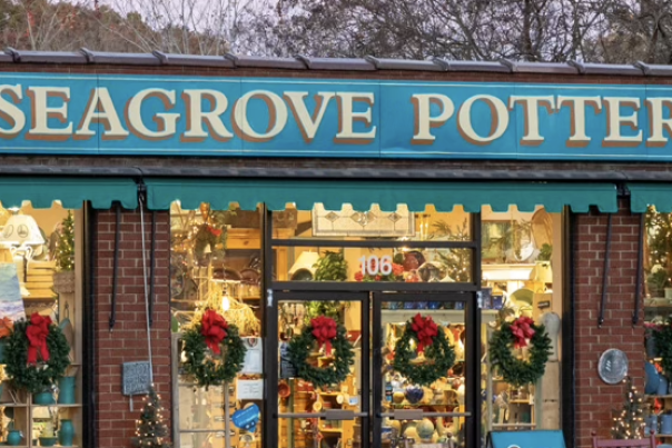 greenery wreaths on windows at Seagrove Pottery shop in Downtown Seagrove North Carolina