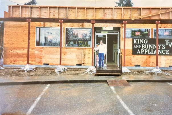 king and bunny during remodel
