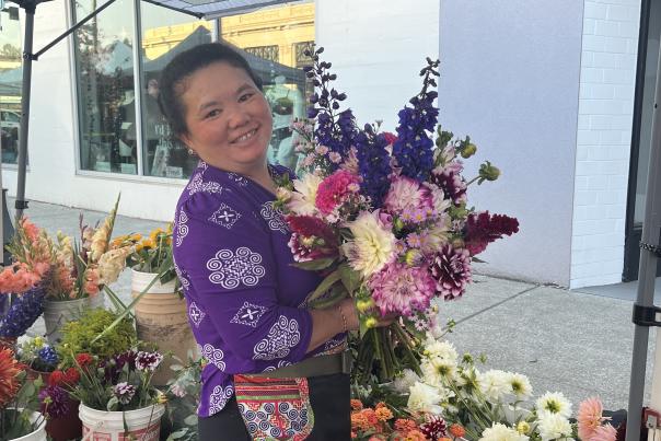 Farmers Market flower vendor