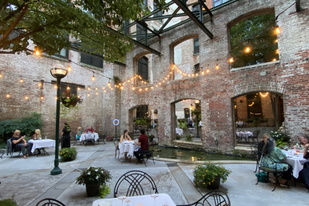 30+ Restaurants for Outdoor Dining in Downtown Richmond