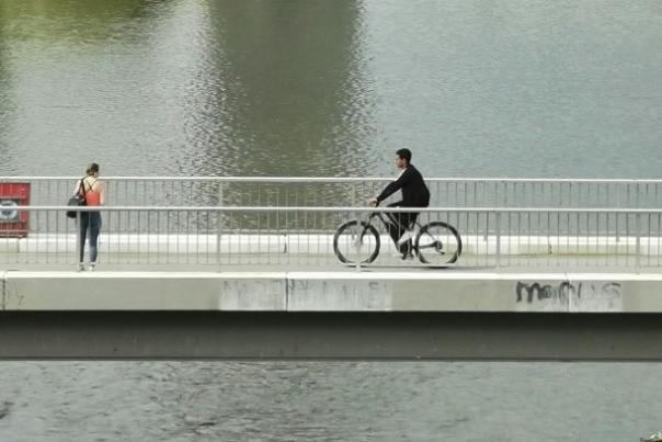 Thames Path Ettiquette