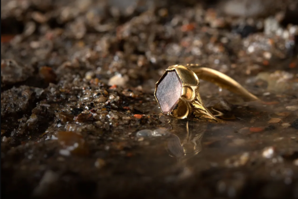 Mudlarking - a ring