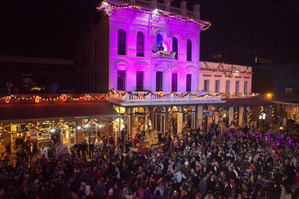 Theatre of Lights 2_Photo courtesy of Old Sacramento Waterfront