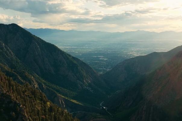 Video Thumbnail - vimeo - America's Mountain City