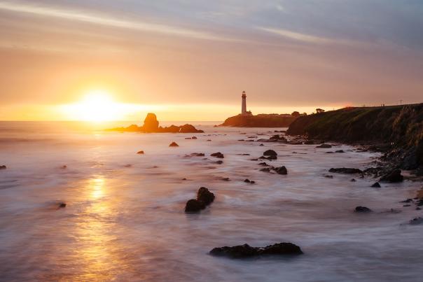 Sunset-at-Pigeon-Point-Lighthouse