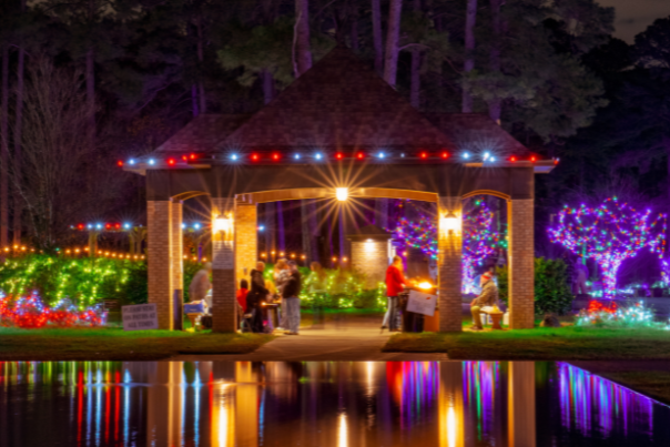 blog size - holiday couples' itinerary - Christmas in Roseland 2025