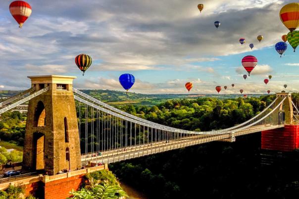 Bristol bridge hot-air balloons