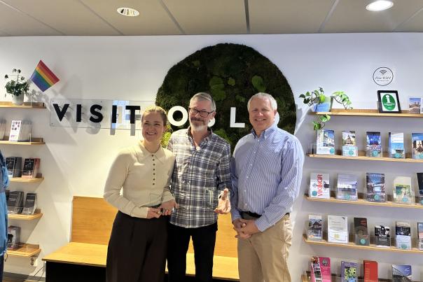 Visit Oslo receive their awards from EMEA Summit Awards 2025