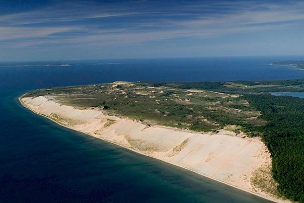 Sleeping Bear Dunes National Lakeshore Sets New Visitation Record in 2015