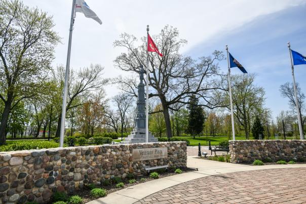 Veteran's Plaza