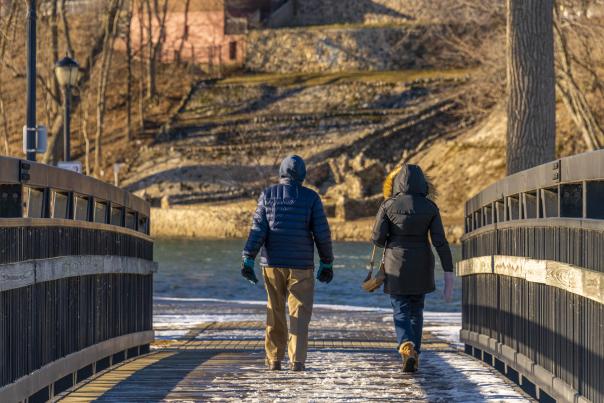 Taking a winter stroll around Kamm Island in Mishawaka