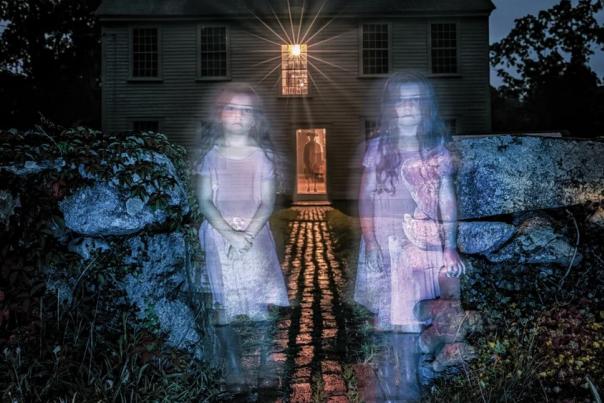 16 Real-Life Haunted Places in Rhode Island