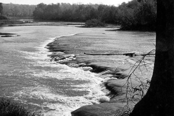 old photo of hindostan falls