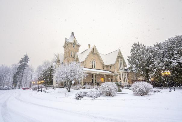 elm hurst inn winter