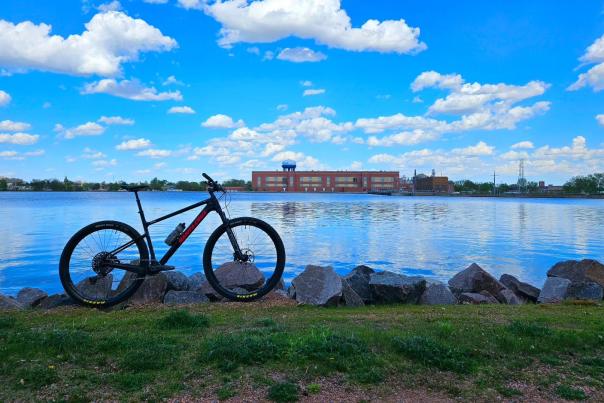 Bike in front of the Wisconsin River in Simmer